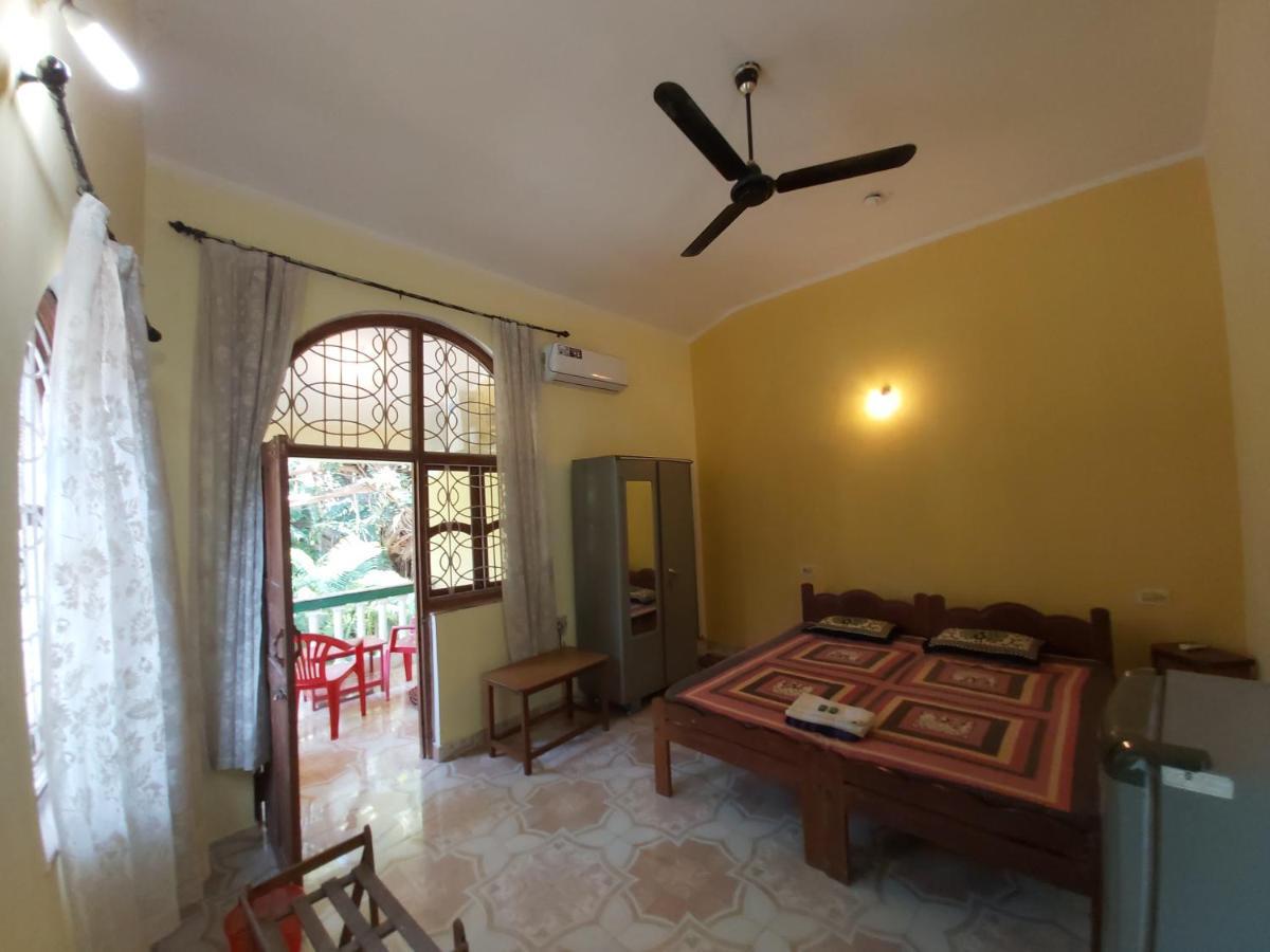 Joaquina'S Guest House Calangute Exterior foto